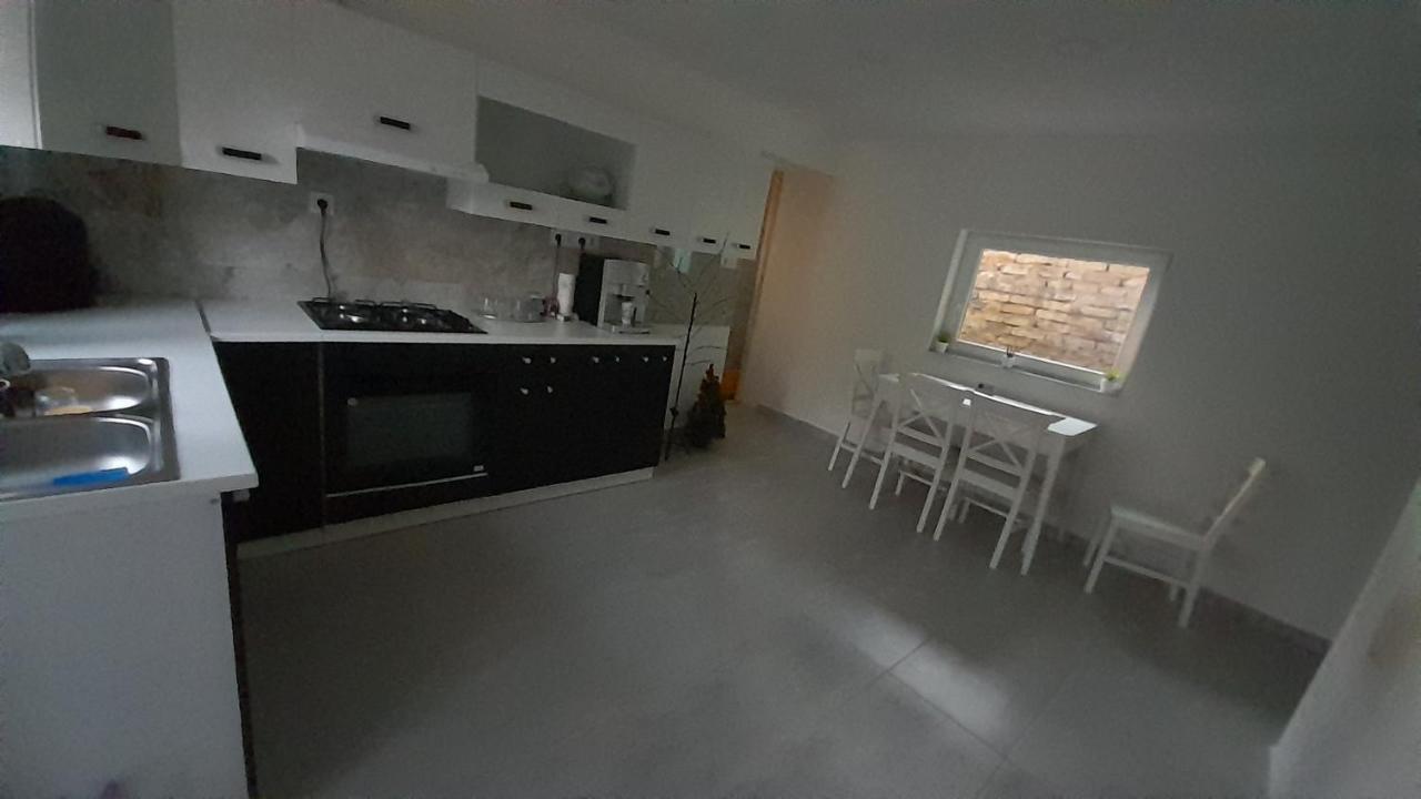 Ferienwohnung Horvath Apartman Keszthely Exterior foto